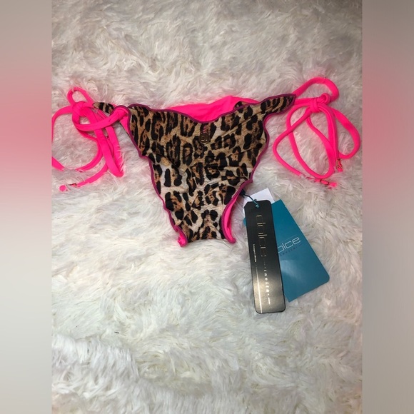 🐆💓🔥Dolce Leopard Print and Hot Pink Bikini Bottom with gold accent size M NWT🔥💓🐆 - Picture 11 of 16